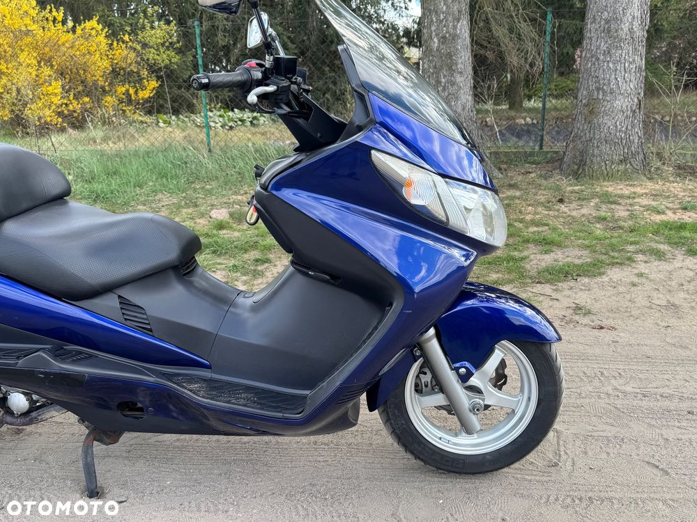 Suzuki Burgman - 5