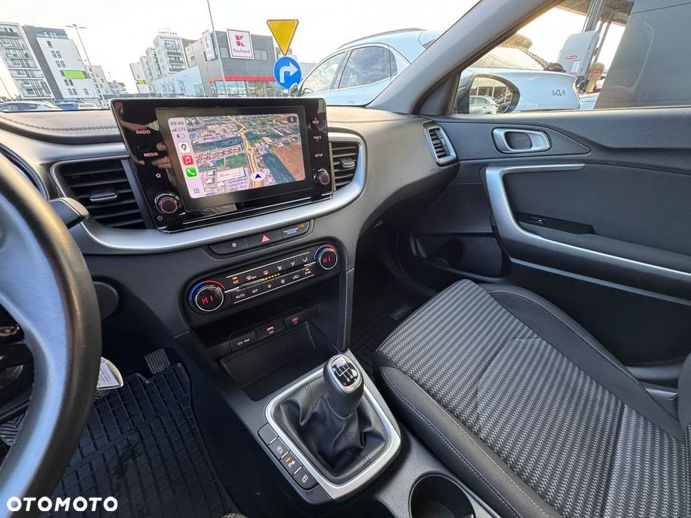 Kia Ceed 1.5 T-GDI M DCT - 13