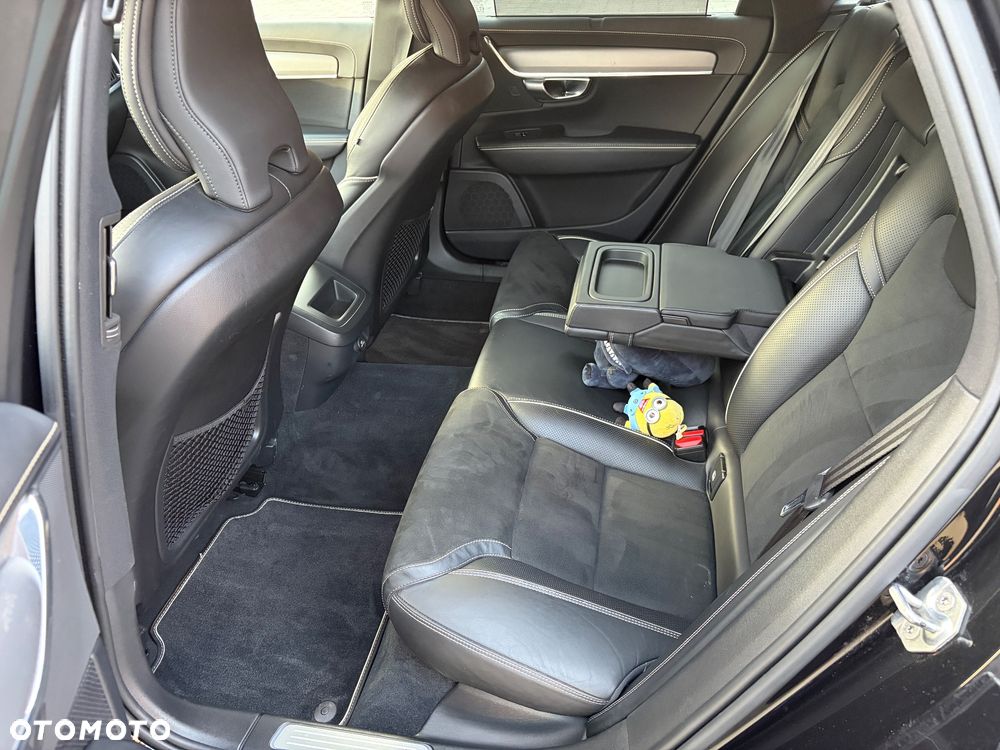 Volvo V90 D3 R-Design - 16