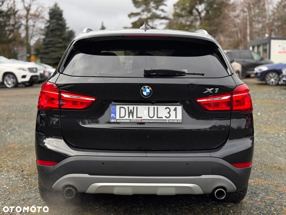 BMW X1 - 8