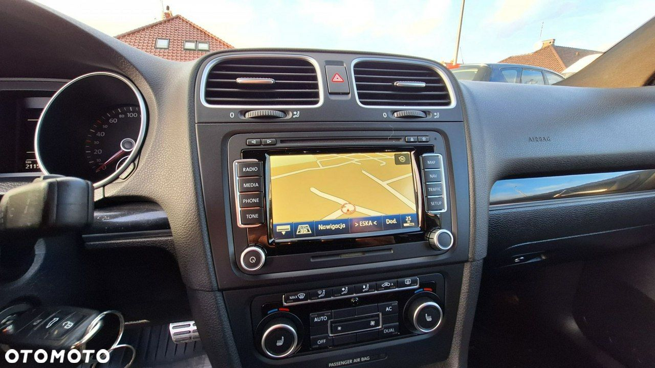 Volkswagen Golf - 18