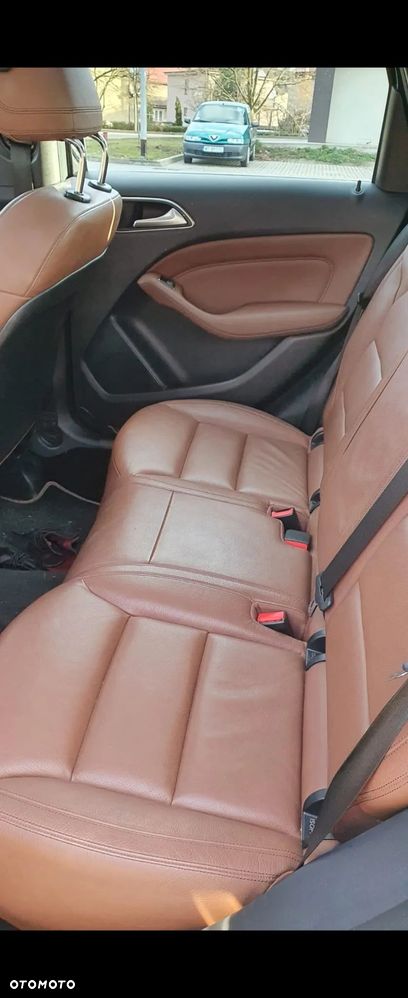 Mercedes-Benz Klasa B 180 CDI (BlueEFFICIENCY) - 9