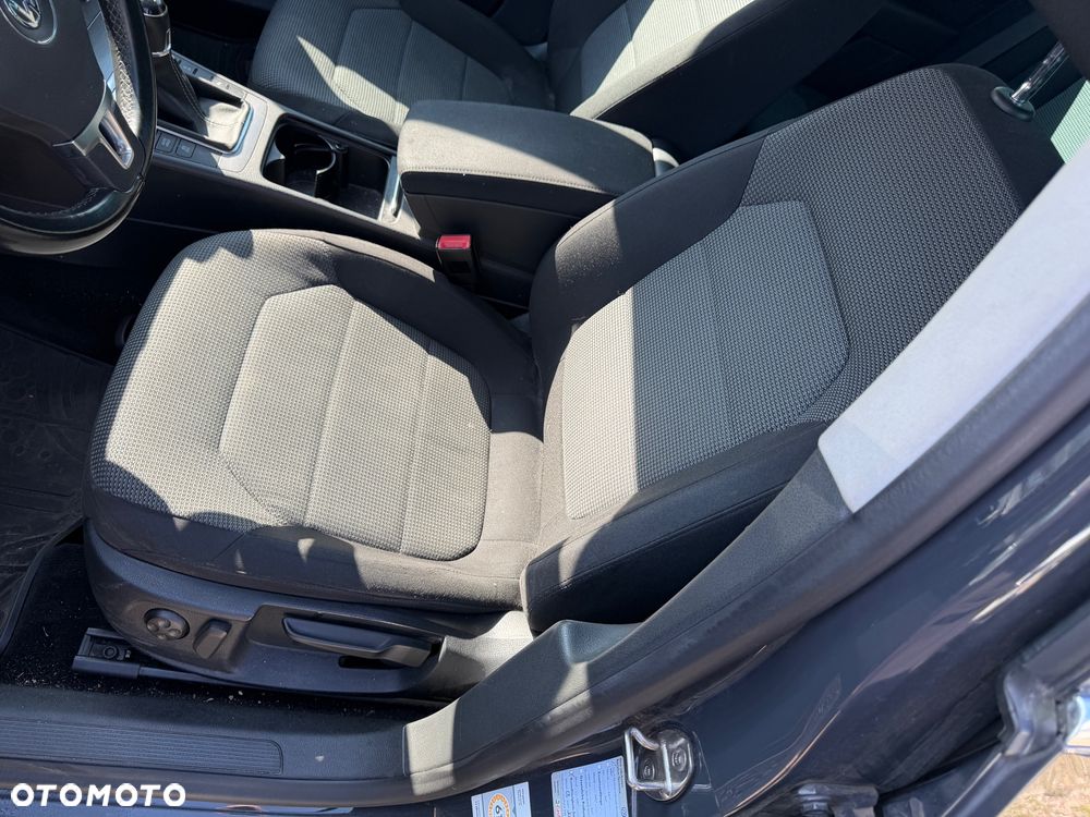 Volkswagen Passat 2.0 TDI BlueMotion Technology Highline - 27