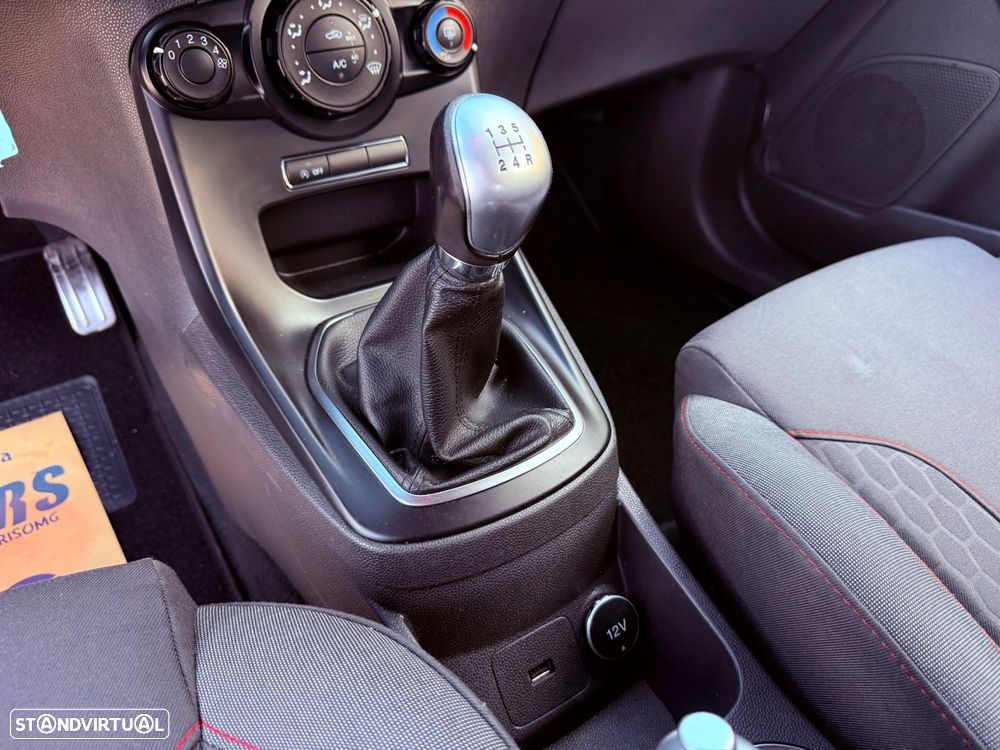 Ford Fiesta 1.0 T EcoBoost STLine - 22