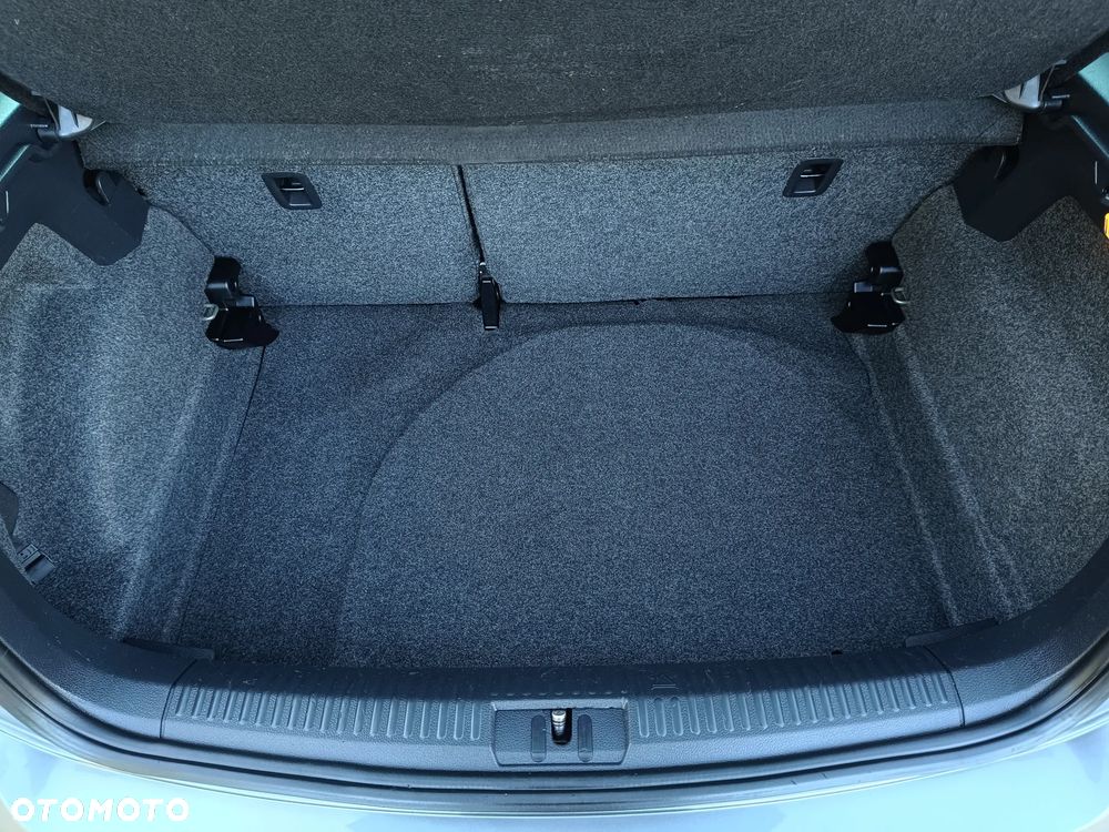 Volkswagen Polo 1.2 Style - 29