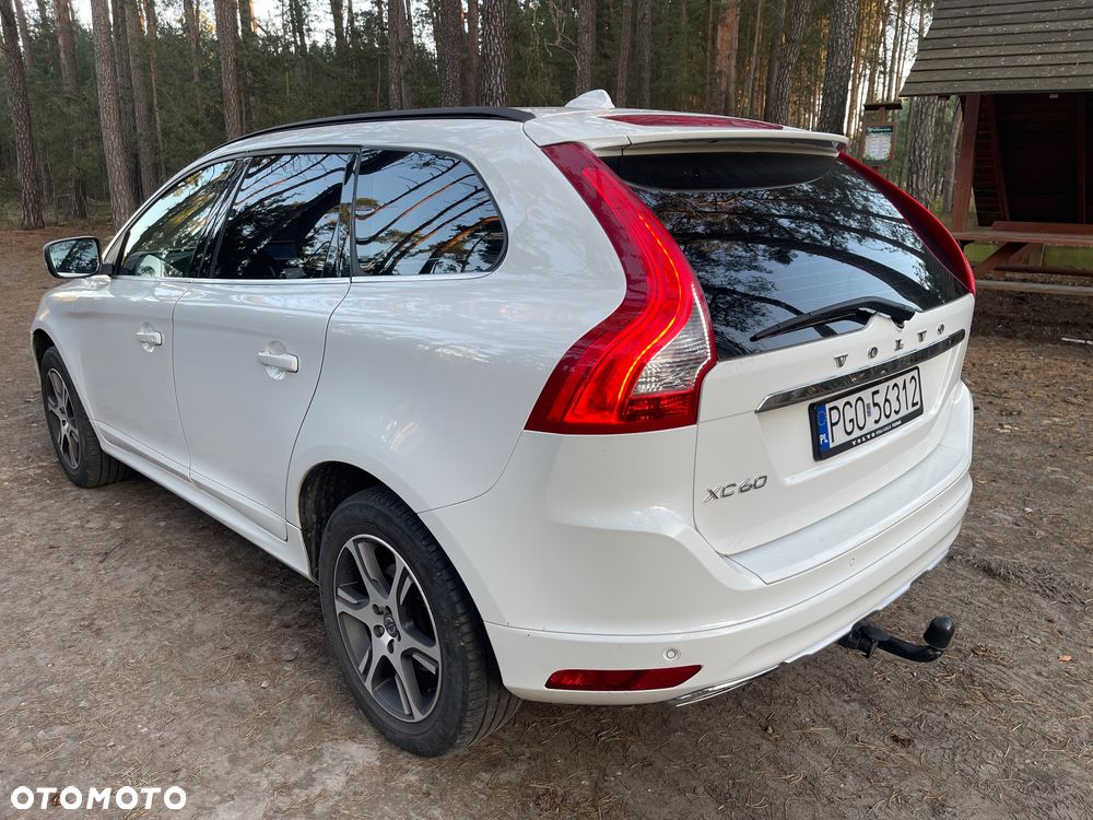 Volvo XC 60 D4 Drive-E Momentum - 3