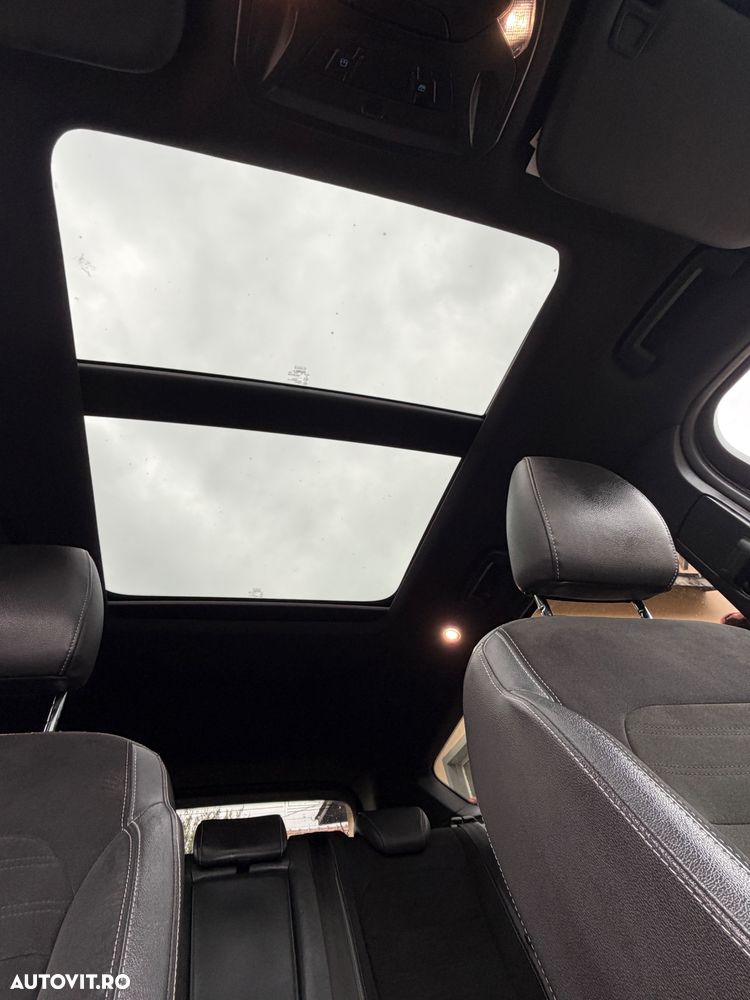 Ford Kuga - 8