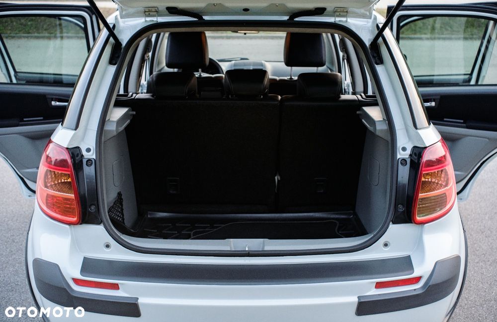 Suzuki SX4 1.6 Premium 4WD - 14