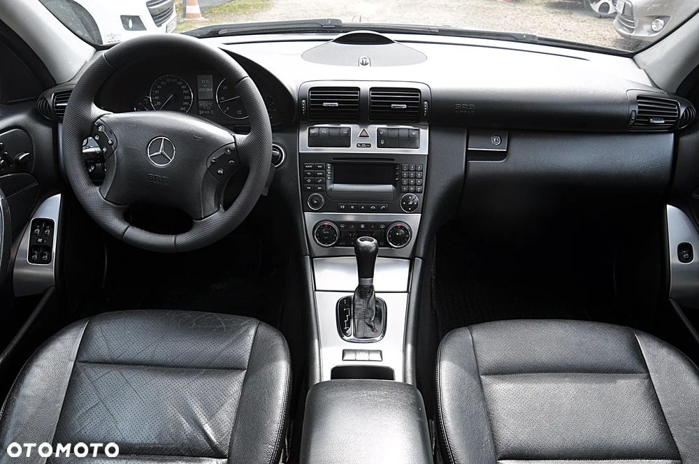 Mercedes-Benz Klasa C 180 Kompressor Automatik Avantgarde - 18