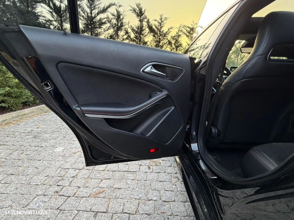 Mercedes-Benz CLA 220 (CDI) d 7G-DCT AMG Line - 23