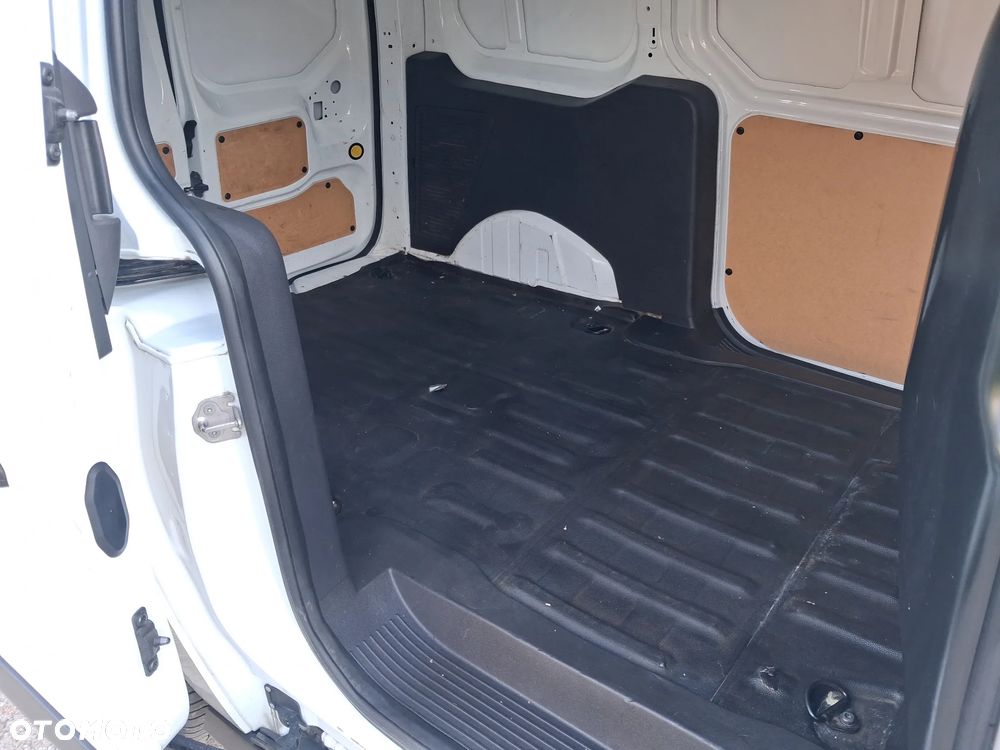 Ford Transit Connect - 12