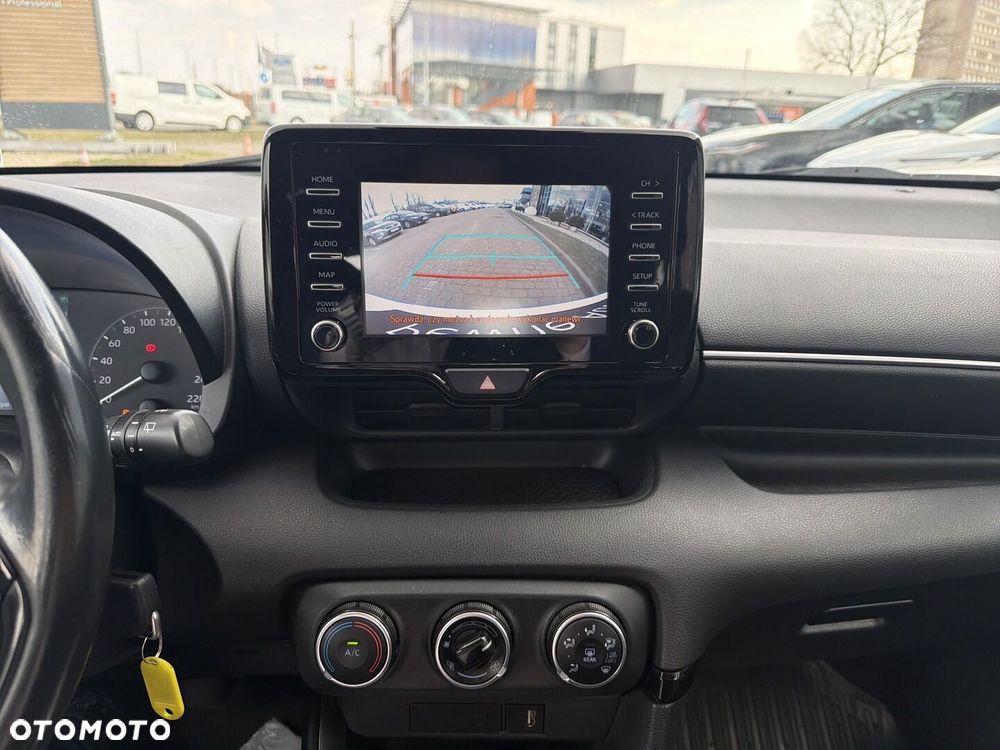 Toyota Yaris - 16
