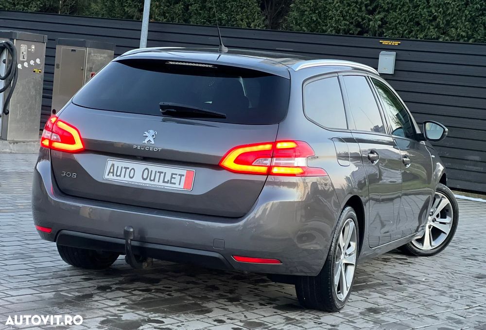 Peugeot 308 1.2 L PureTech Turbo S&S Allure - 4