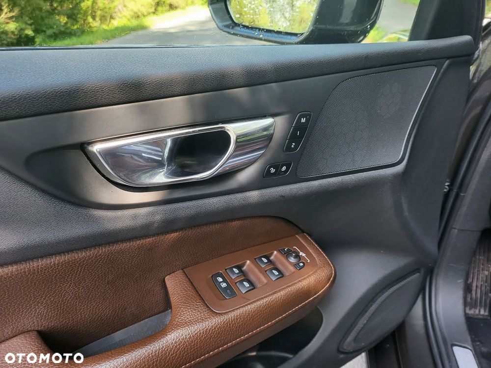 Volvo V60 D4 Inscription - 12
