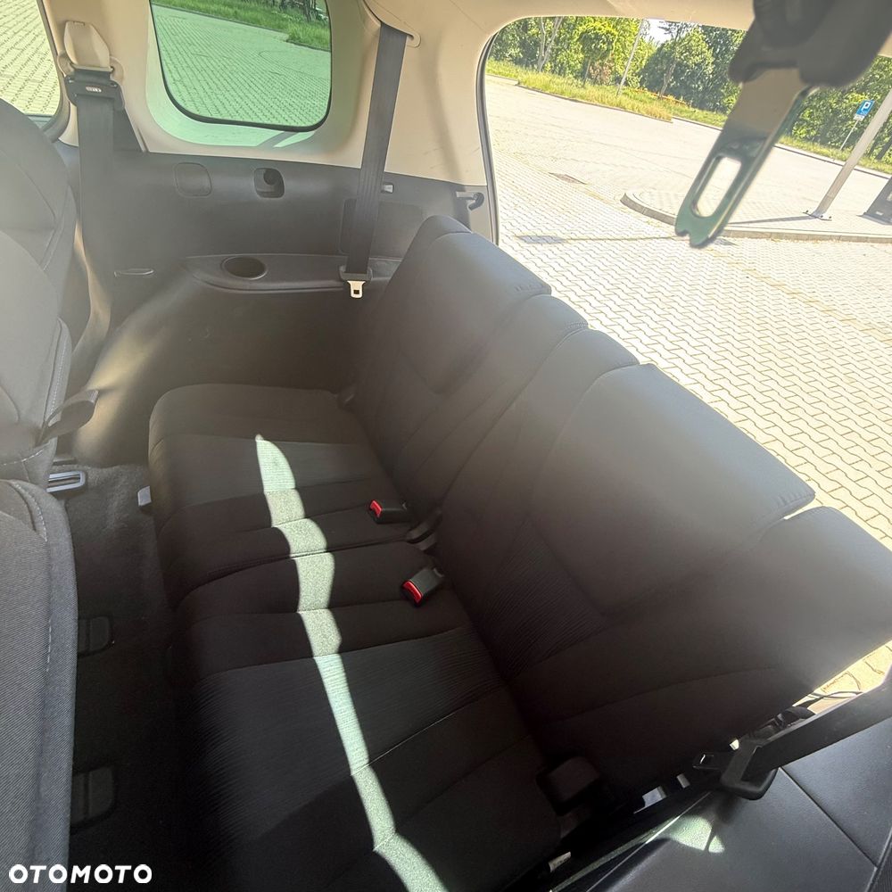 Mazda 5 1.6 CD Navi + - 8