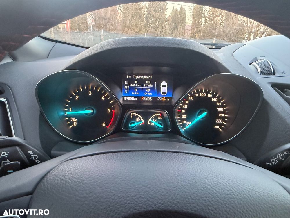 Ford Kuga 2.0 TDCi 4x4 Aut. ST-Line - 6