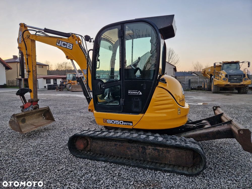 JCB 8050 - 4