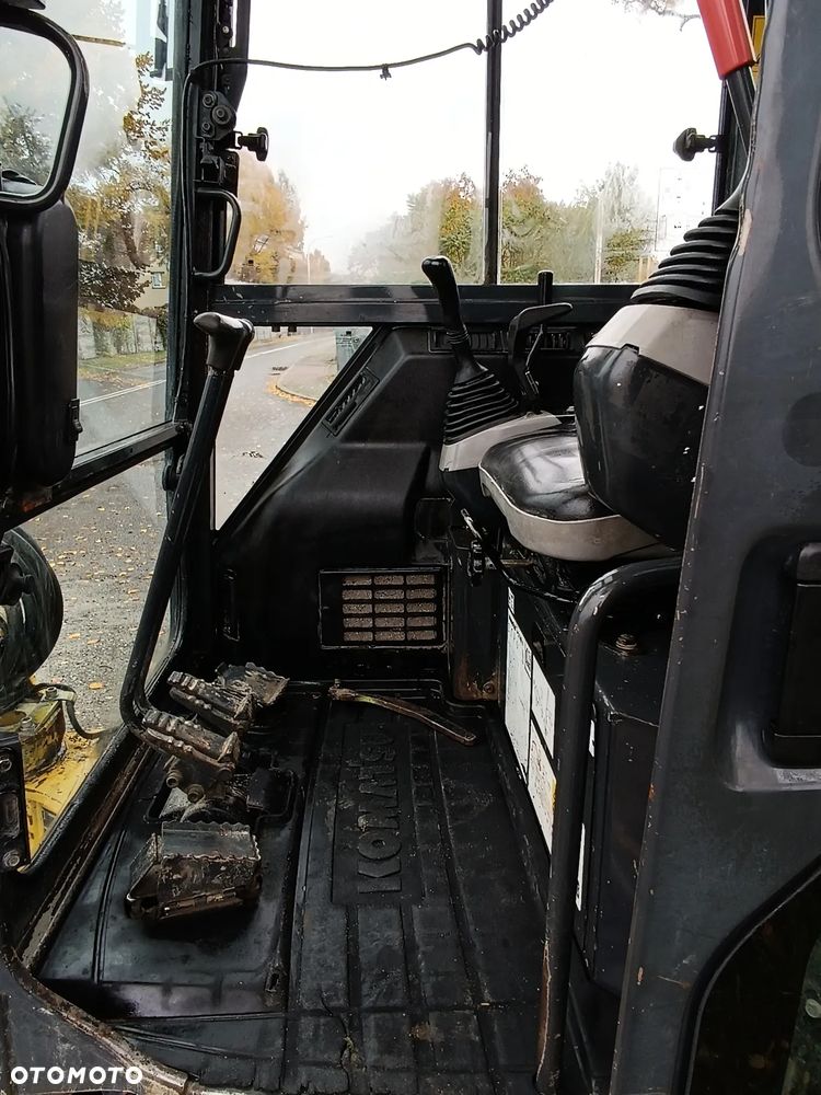Komatsu PC 27MR - 8