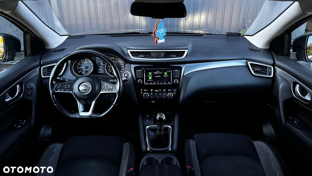 Nissan Qashqai 1.3 DIG-T ACENTA - 27