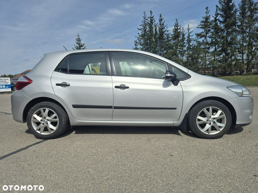 Toyota Auris 1.6 Comfort - 4