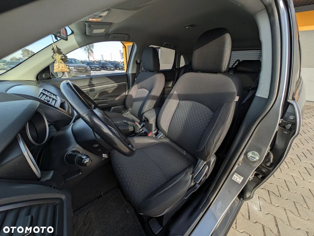 Mitsubishi ASX 1.8 DI-D 2WD Instyle - 34