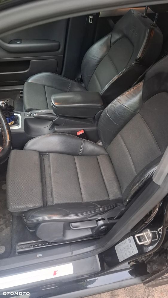 Audi A4 Avant 2.0 TDI Quattro - 9