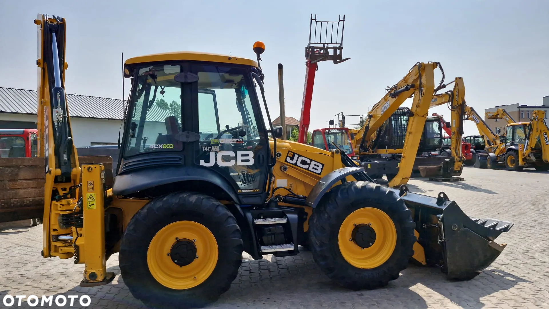 JCB 4CX - 3