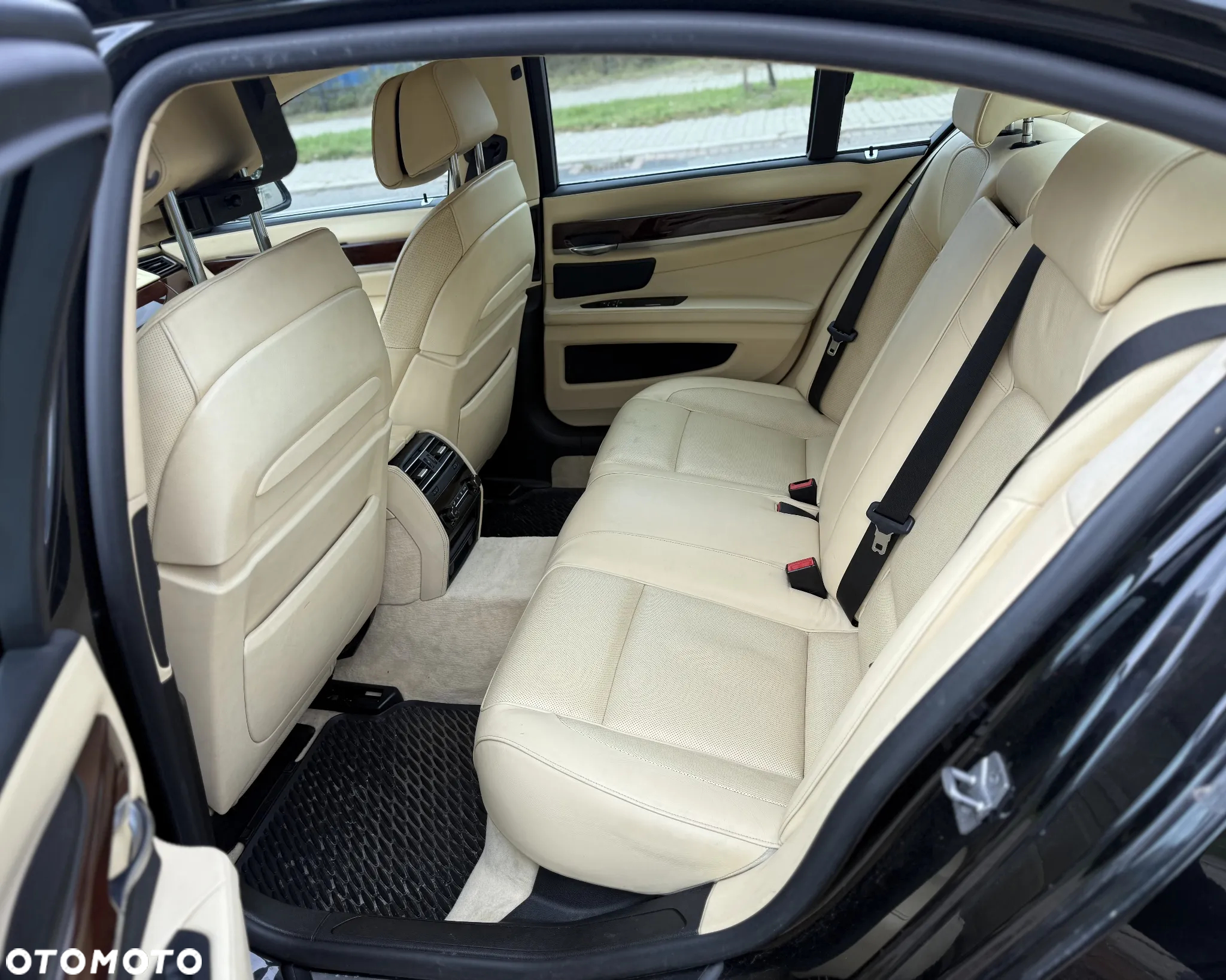 BMW Seria 7 740d xDrive - 6