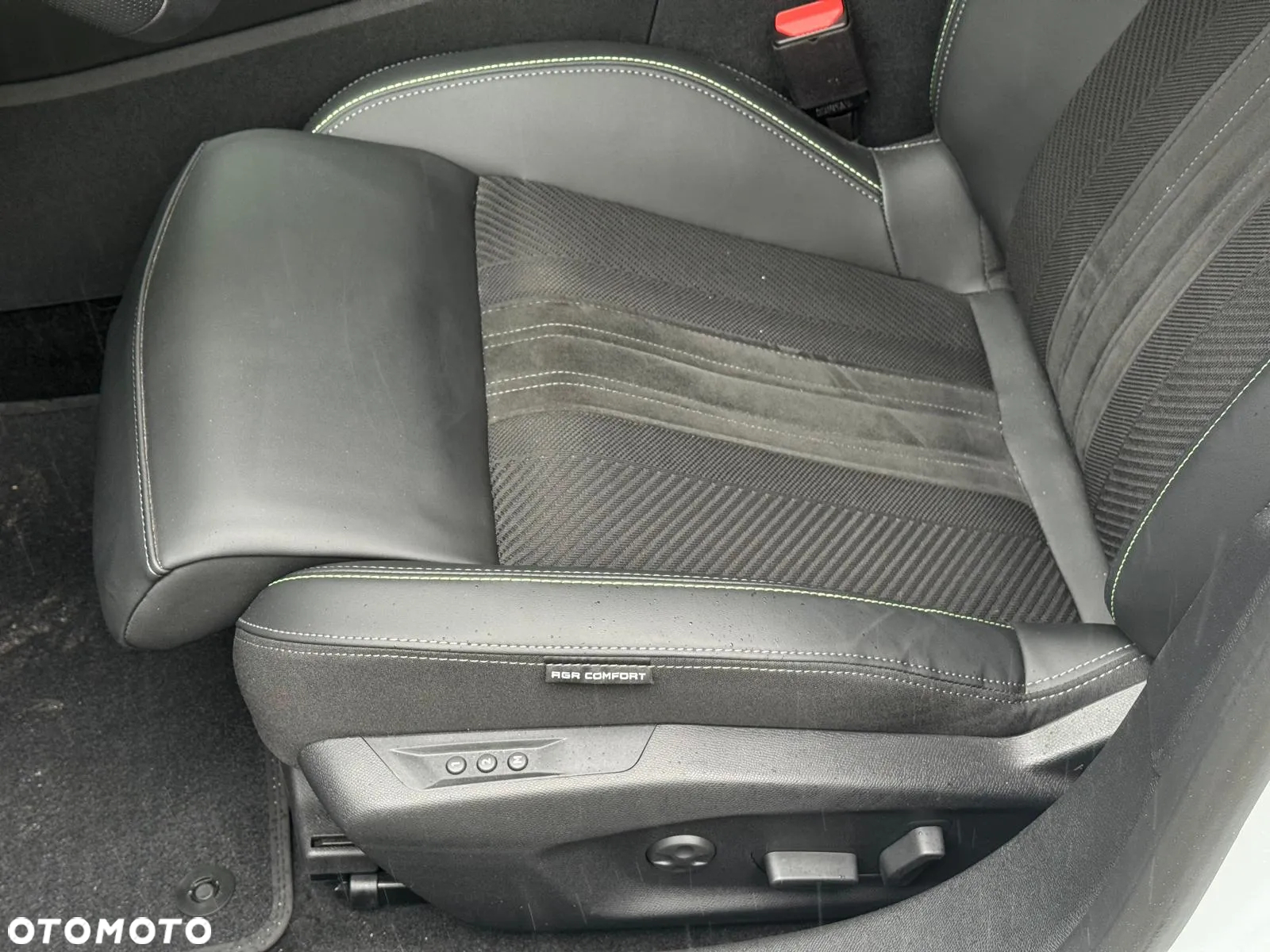 Peugeot 408 1.2 PureTech GT S&S EAT8 - 5