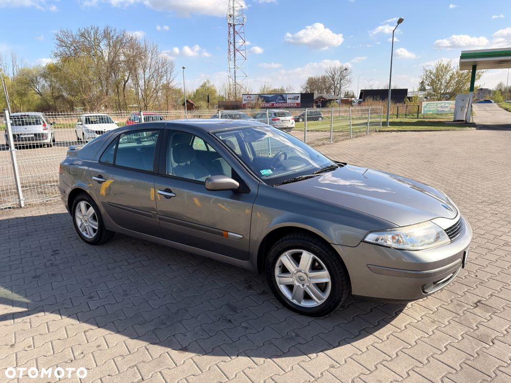 Renault Laguna 1.9 dCi Privilege Plus - 2