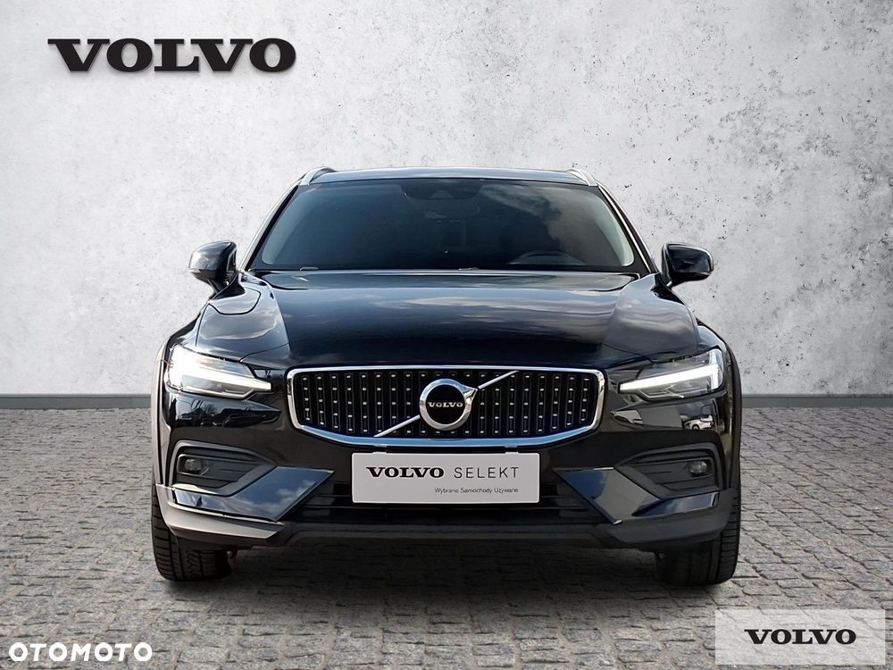 Volvo V60 Cross Country - 9