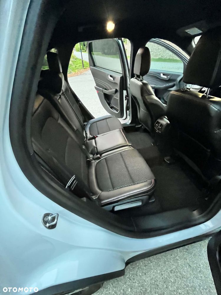Ford Escape 2.0 EcoBoost AWD Titanium - 18