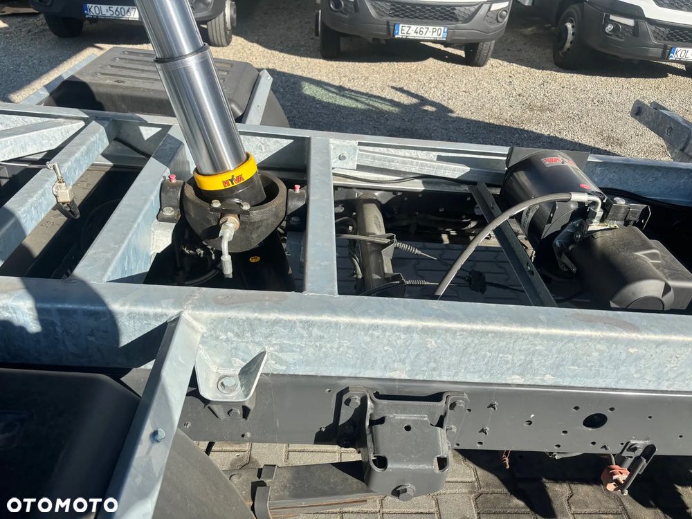 Iveco DAILY 65C15,65C17,65C18,70C15,70C17,70C18,72C15,72C17,72C18 - 7