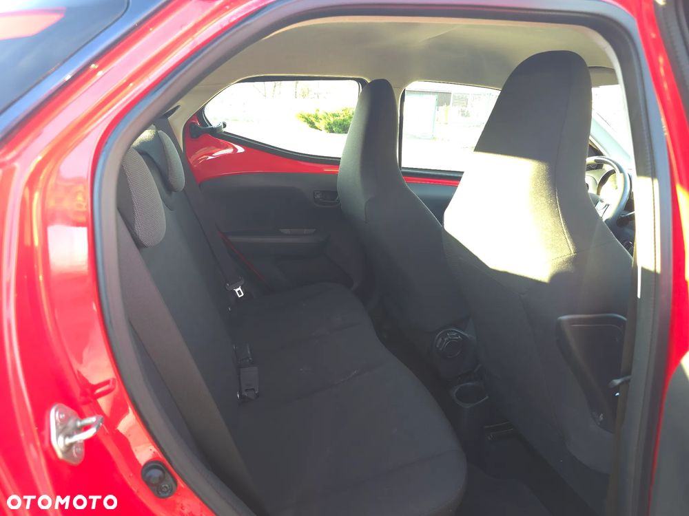 Toyota Aygo x-cite - 13