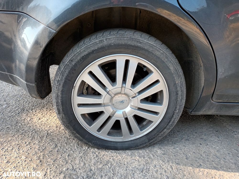 Dezmembrari  Ford C-MAX 1  2003  > 2010 1.8 TDCi Motorina - 39