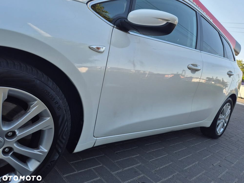 Kia Ceed 1.6 CRDi 128 Platinum Edition - 20