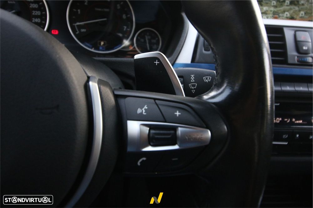 BMW 330 i Pack M - 18