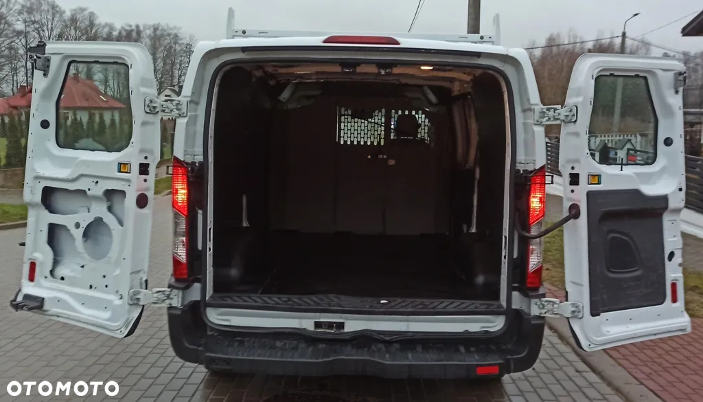 Ford Transit - 13