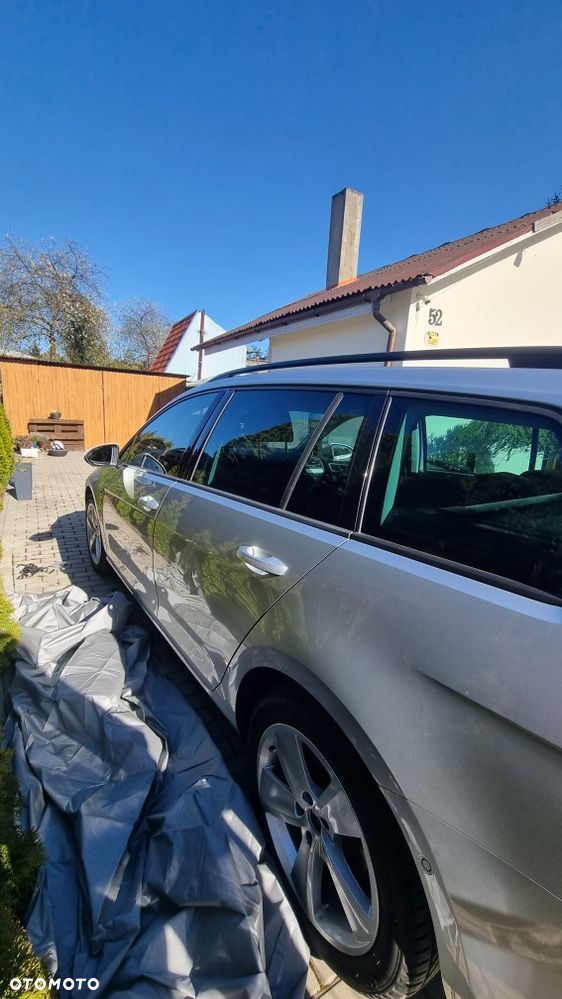 Volkswagen Golf - 6