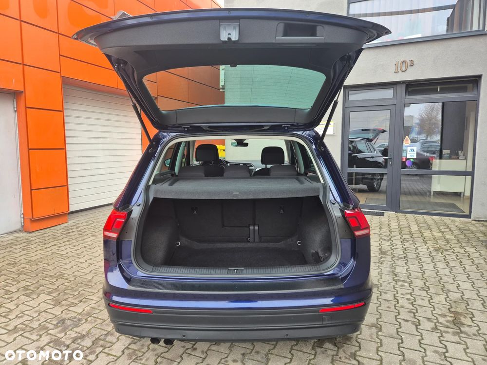 Volkswagen Tiguan 2.0 TDI SCR 4MOTION (BlueMotion Techn.) DSG Trendline - 11