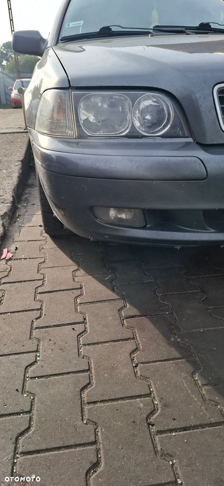 Volvo v40 Kombi na części - 8