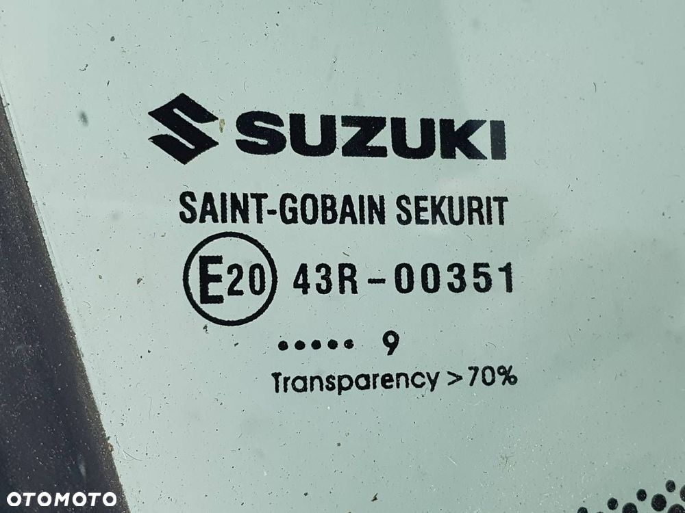 SZYBA PRAWA PRZÓD MAŁA KAROSERYJNA TRÓJKĄT SUZUKI SX4 S-CROSS 84614-61M00 - 2