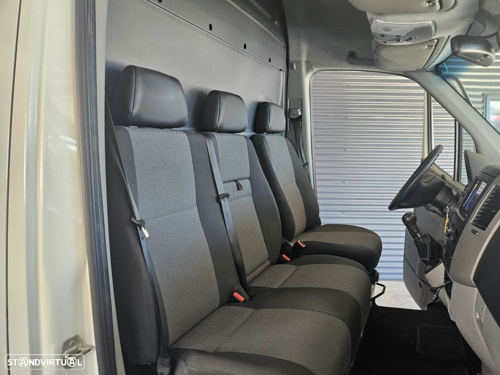 VW CRAFTER 2.0 TDi 140 CV - 21