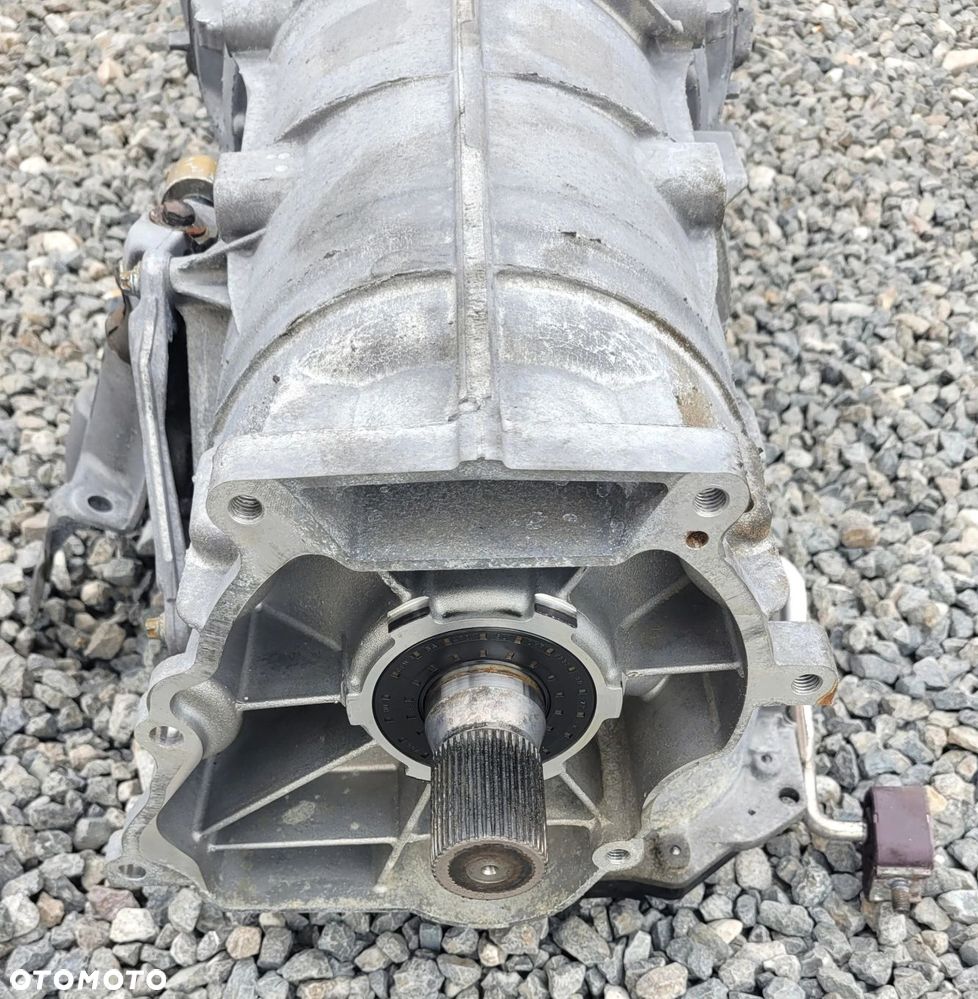 SKRZYNIA BIEGÓW AUTOMAT KONWERTER ZF 8HP70X BMW F10 F11 550D N57D30C 3.0D - 6