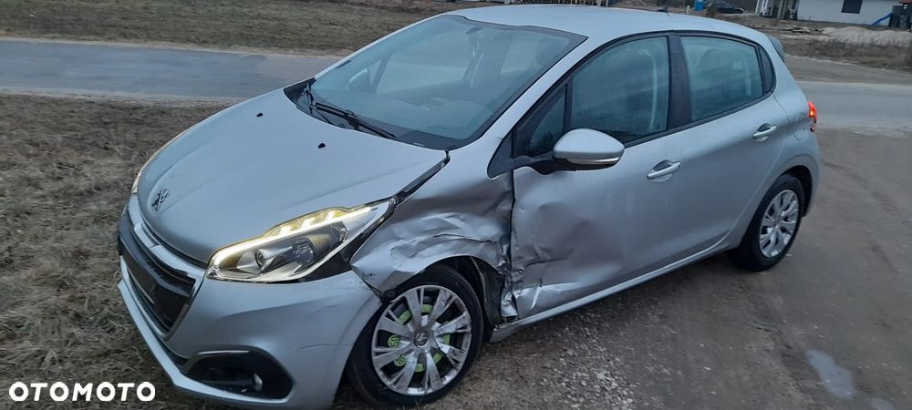 Peugeot 208 1.6 BlueHDi Active S&S - 5