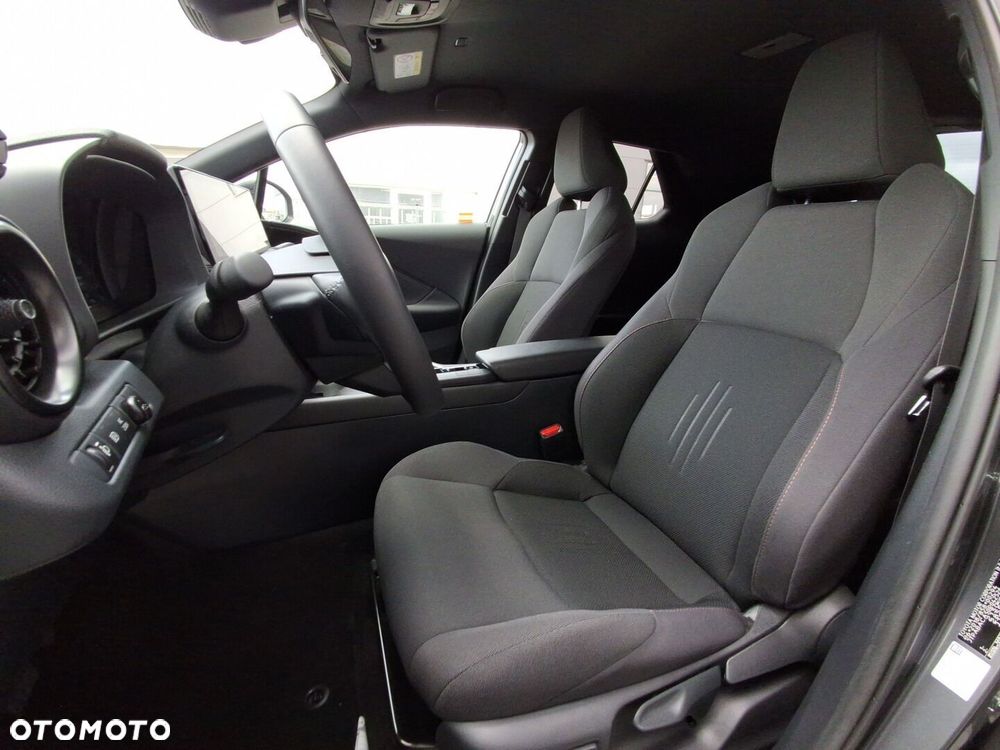 Toyota C-HR - 17