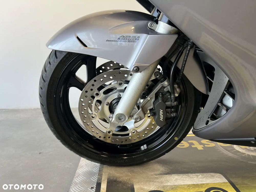 Honda ST - 7