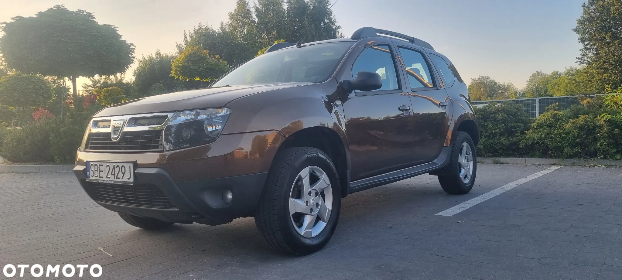 Dacia Duster 1.6 16V 4x2 Laureate - 9
