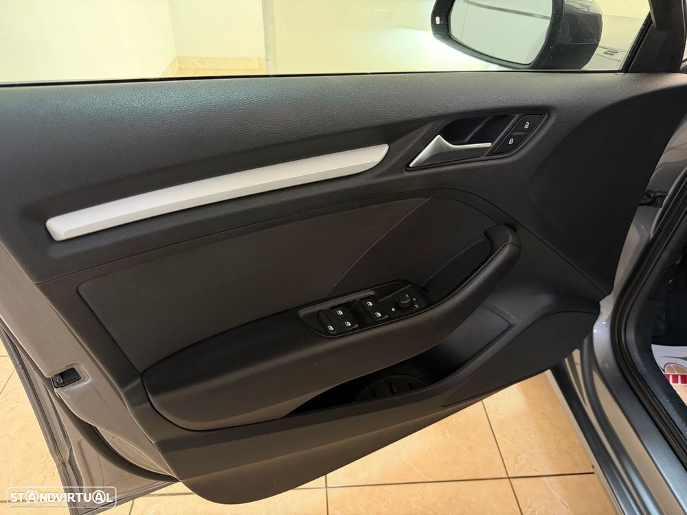 Audi A3 Sportback 1.6 TDI Sport - 11