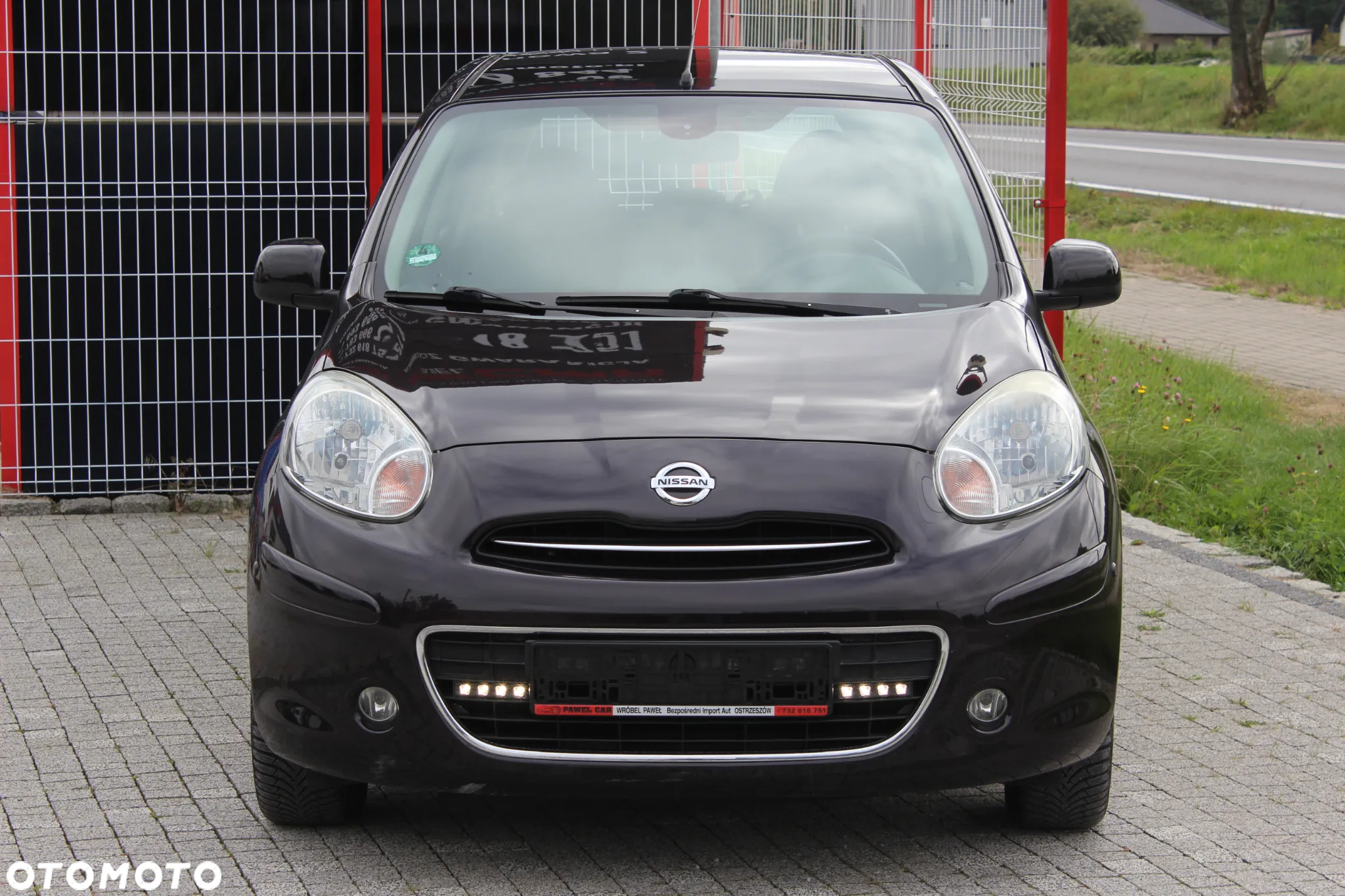 Nissan Micra 1.2 Tekna - 2